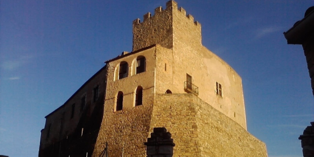 Castillo de Tous