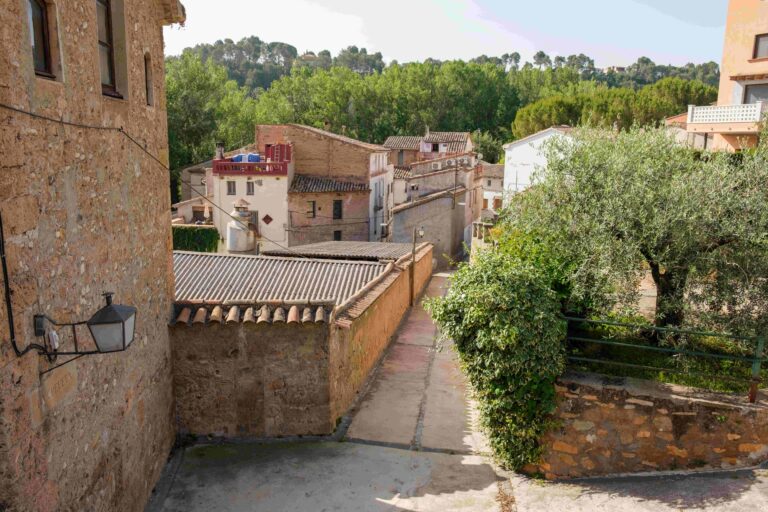 La Pobla de Claramunt: la vila que desafia l’aigua