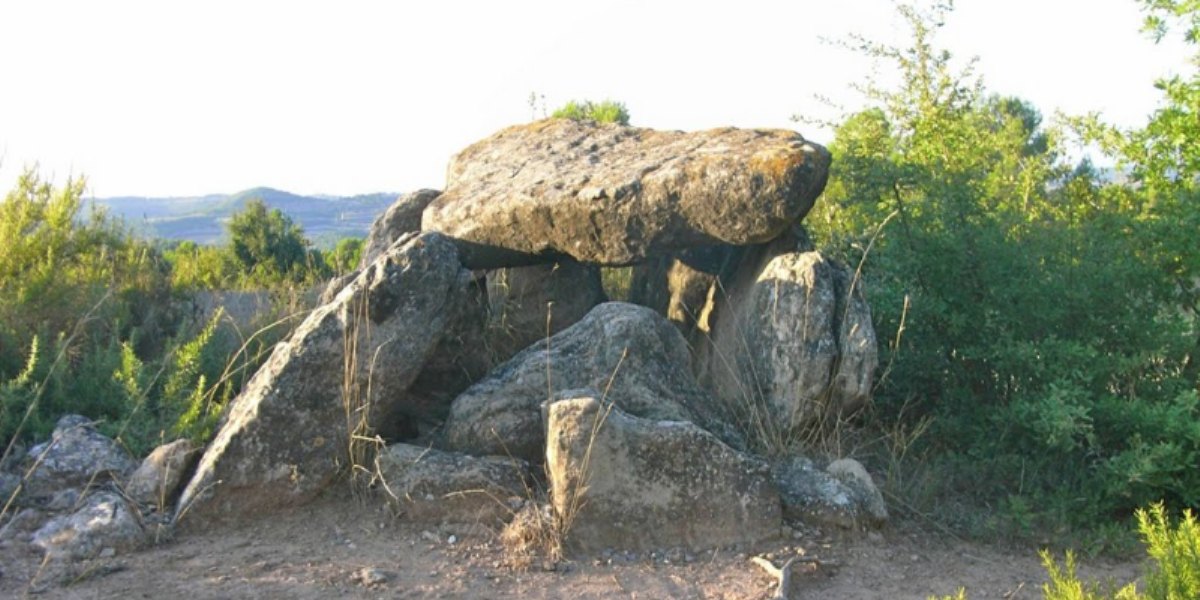 Dolmens ou sépulcres mégalithiques