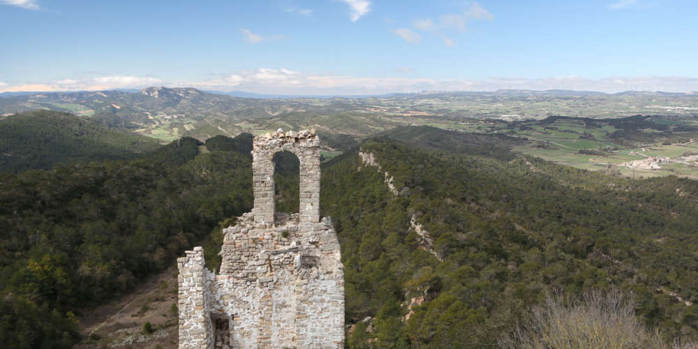 ANOIA LAND OF CASTLES