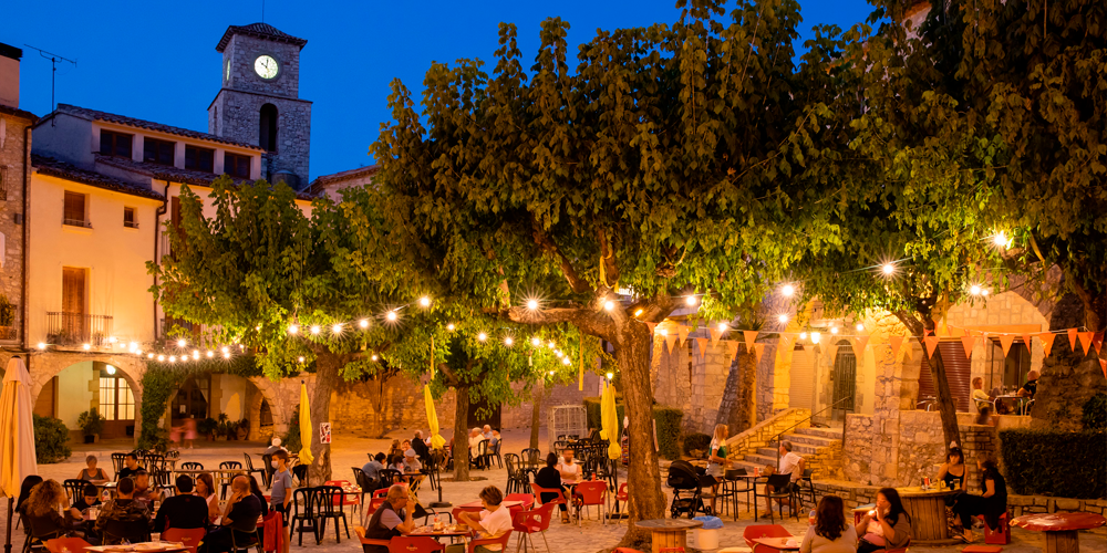 Les quatre places porxades amb encant de l’Anoia